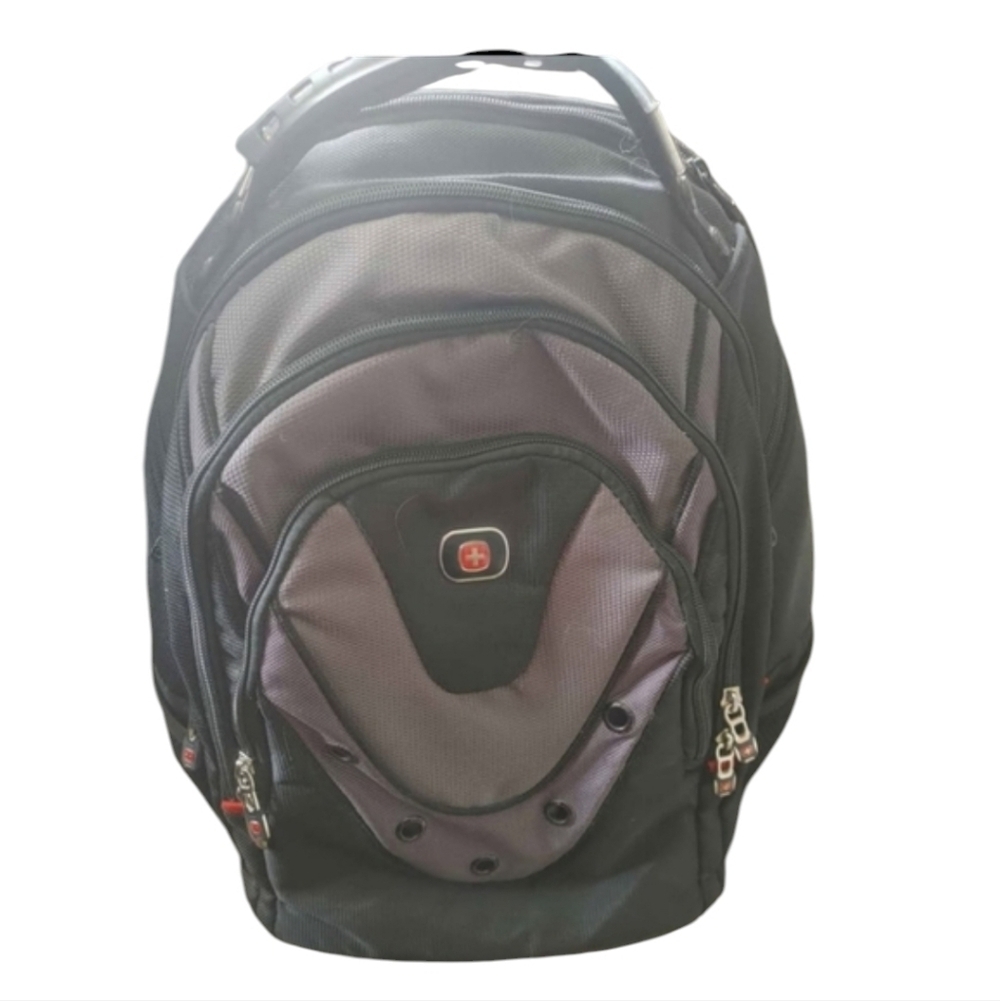 SwissGear Black and Gray Sporty Backpack with Modern Design, NWOT